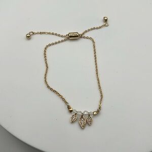 1236. Lauren Conrad Gold Leaf Charm Adjustable Bracelet‎